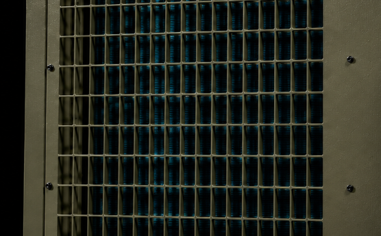 Portable air conditioner operating in high-temperature field environment